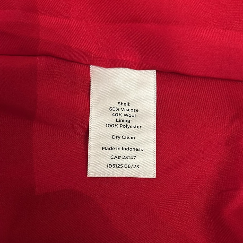 Talbots Plus Women's Red Blazer with Gold Buttons - Picture 5 of 7